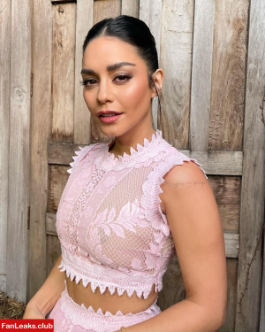 Vanessa Hudgens Onlyfan Leaked Photo 15