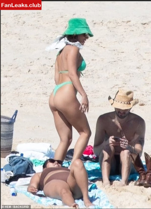 Vanessa Hudgens Onlyfan Leaked Photo 29