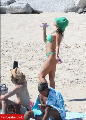 Vanessa Hudgens Onlyfan Leaked Photo 33