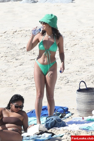 Vanessa Hudgens Onlyfan Leaked Photo 82