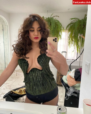 Vanessa Hudgens Onlyfan Leaked Photo 301