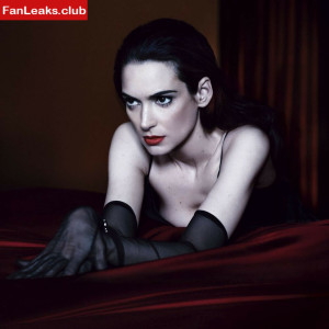 Winona Ryder Onlyfan Leaked Photo 19