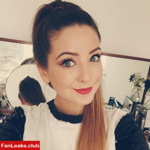 Zoë Sugg Onlyfan Leaked Photo 12